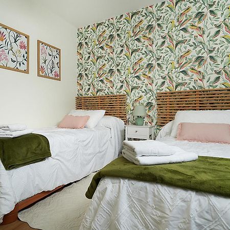 Precioso Apartamento En El Centro De Sanxenxo Luaran gambar